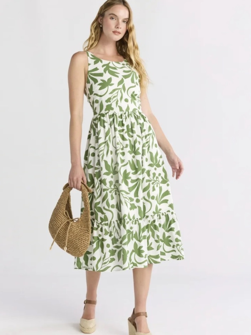 Tie Back Dress with Green Leaf Print XXL
With side pockets